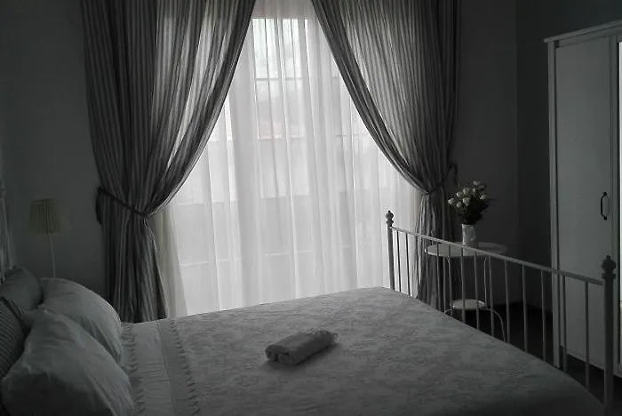 Il Country E Il Mare Мартинсикуро